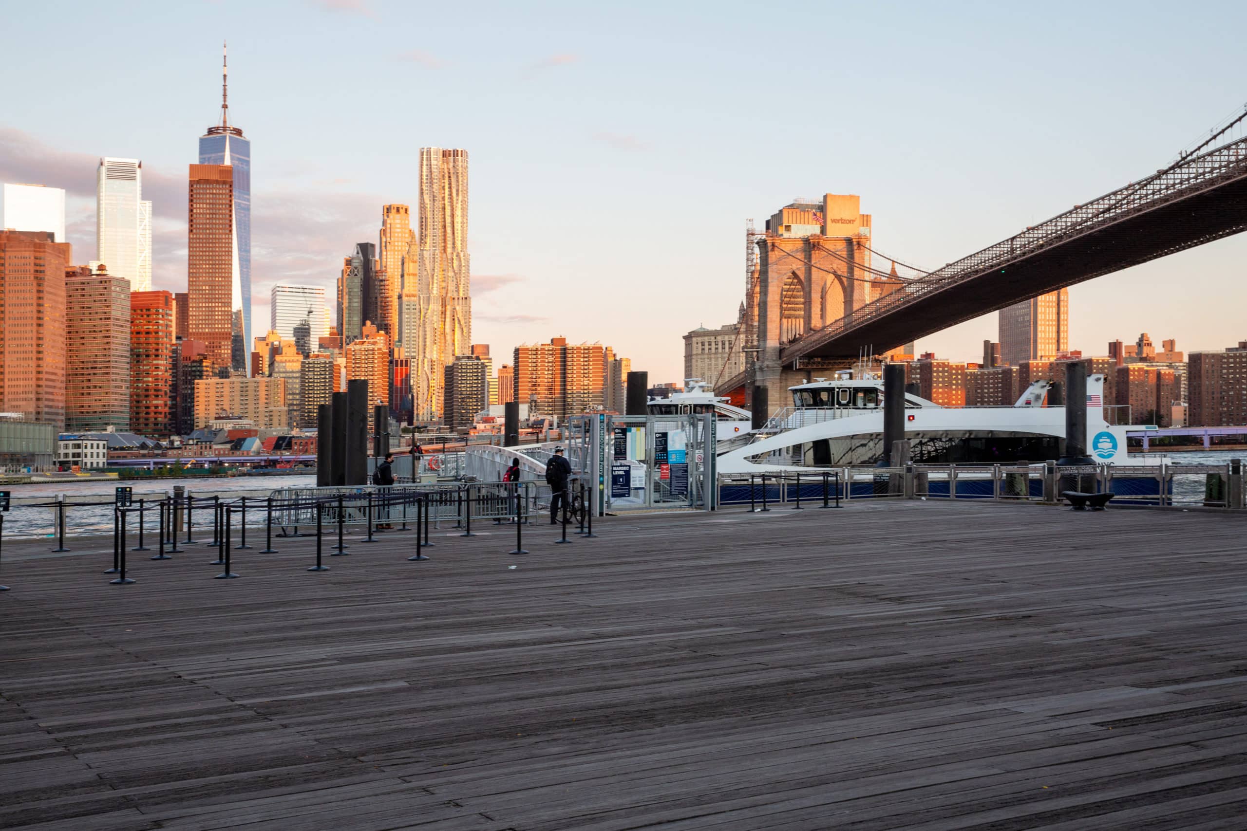 EXPLORING BROOKLYN BRIDGE PARK + FULTON FERRY LANDING ...